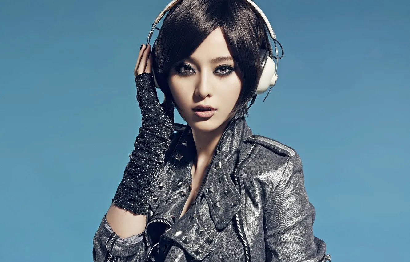 Photo wallpaper look, girl, style, headphones, Asian, blue background