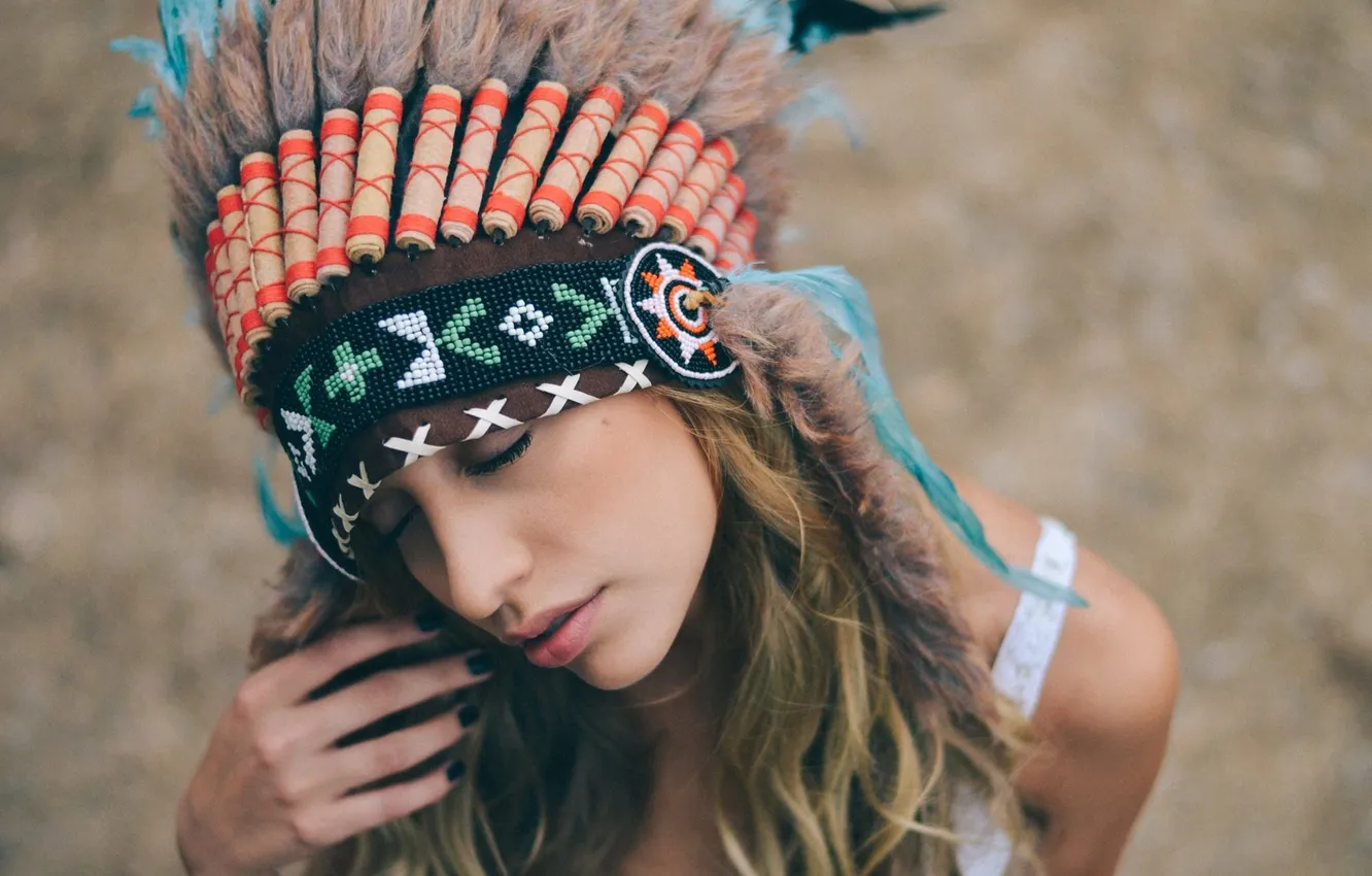 Photo wallpaper girl, face, background, feathers, headdress