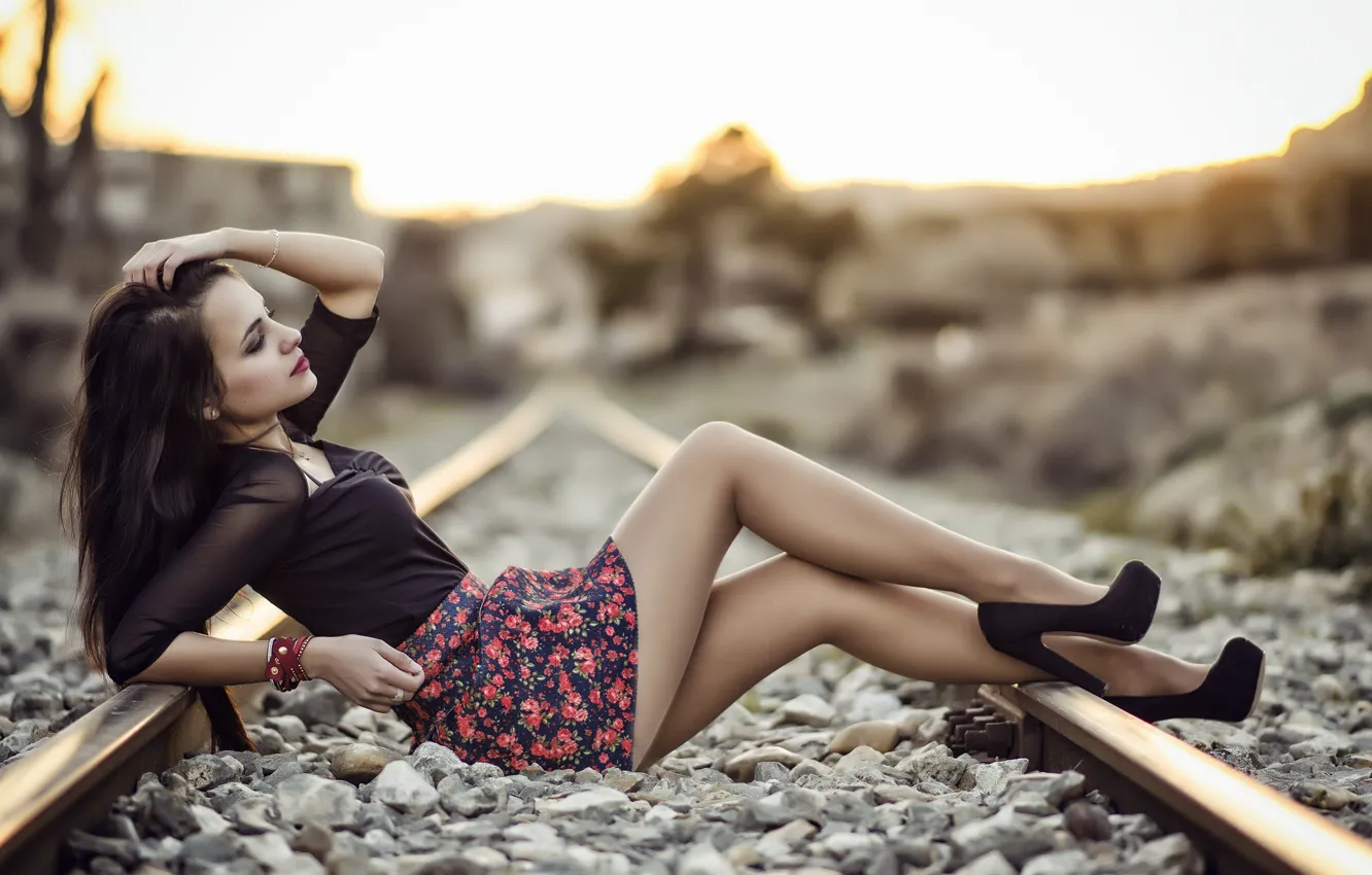 Photo wallpaper girl, railroad, Elena