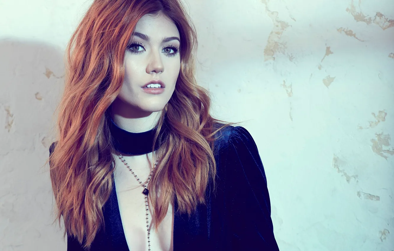 Photo wallpaper look, red, Katherine McNamara