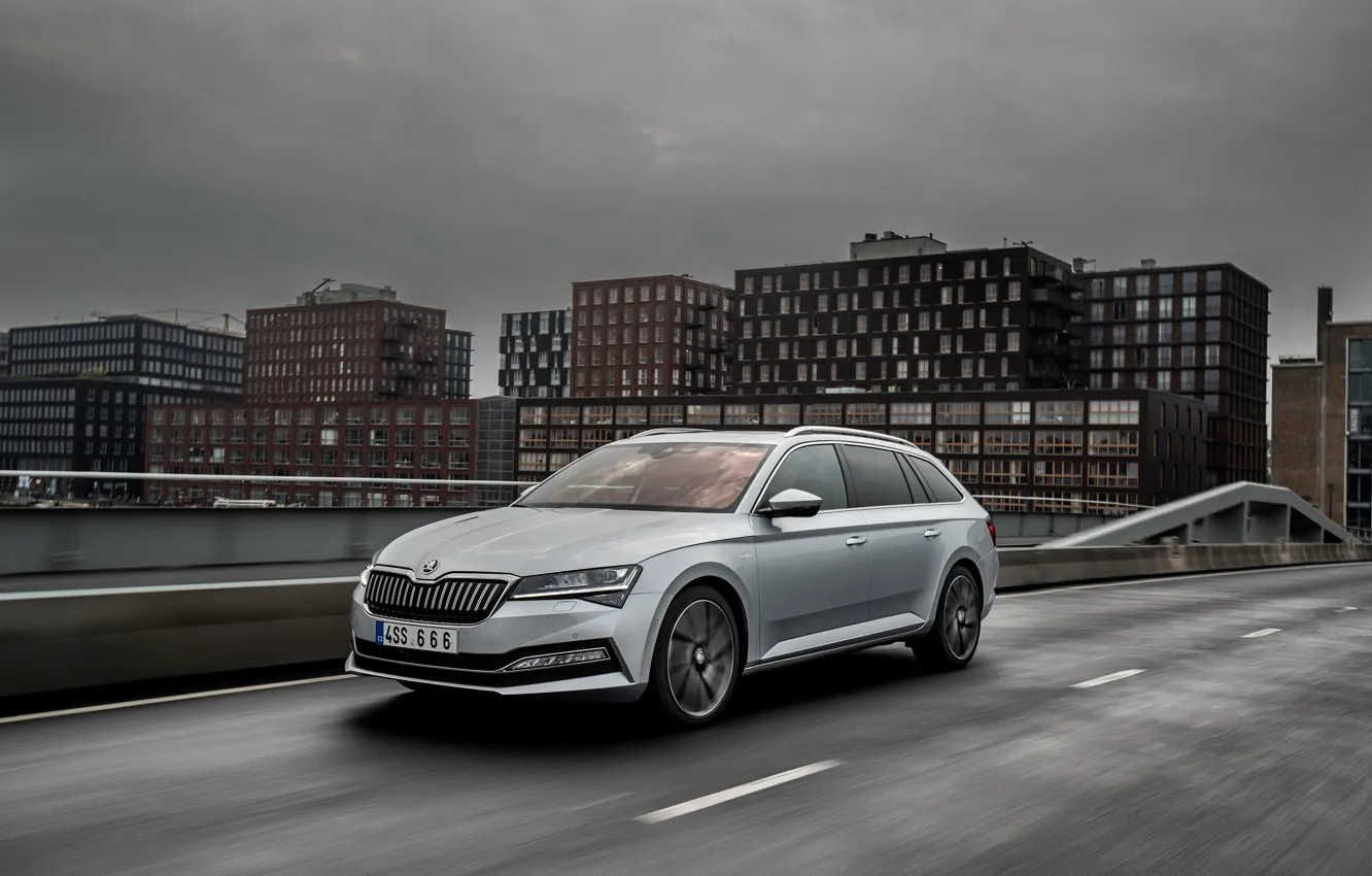 Photo wallpaper the city, home, hybrid, Skoda, universal, Skoda, Superb, 2020