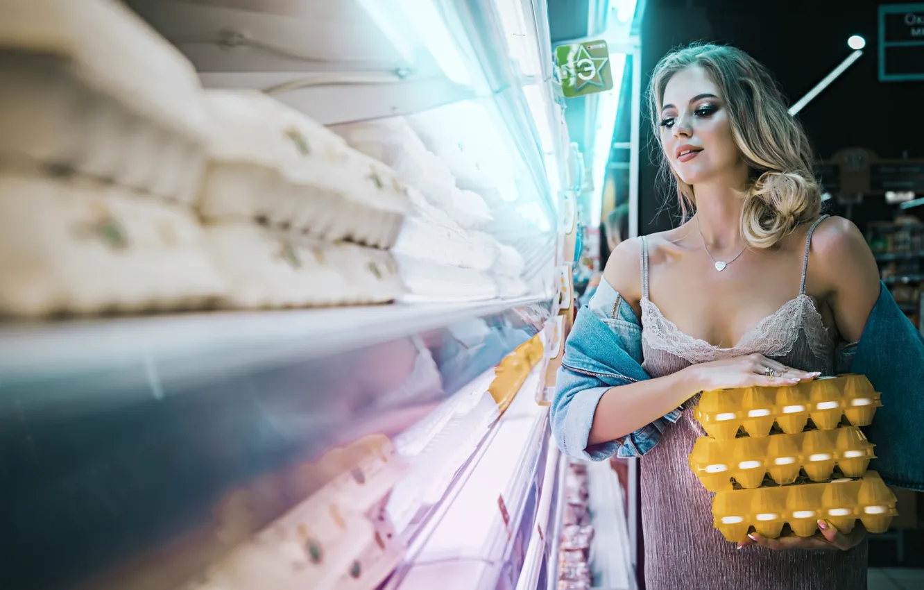 Photo wallpaper sexy, pose, model, portrait, eggs, makeup, dress, hairstyle