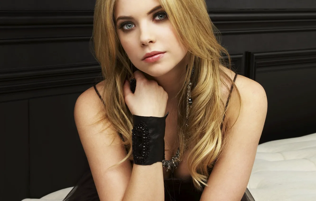 Photo wallpaper girl, model, actress, Ashley Benson
