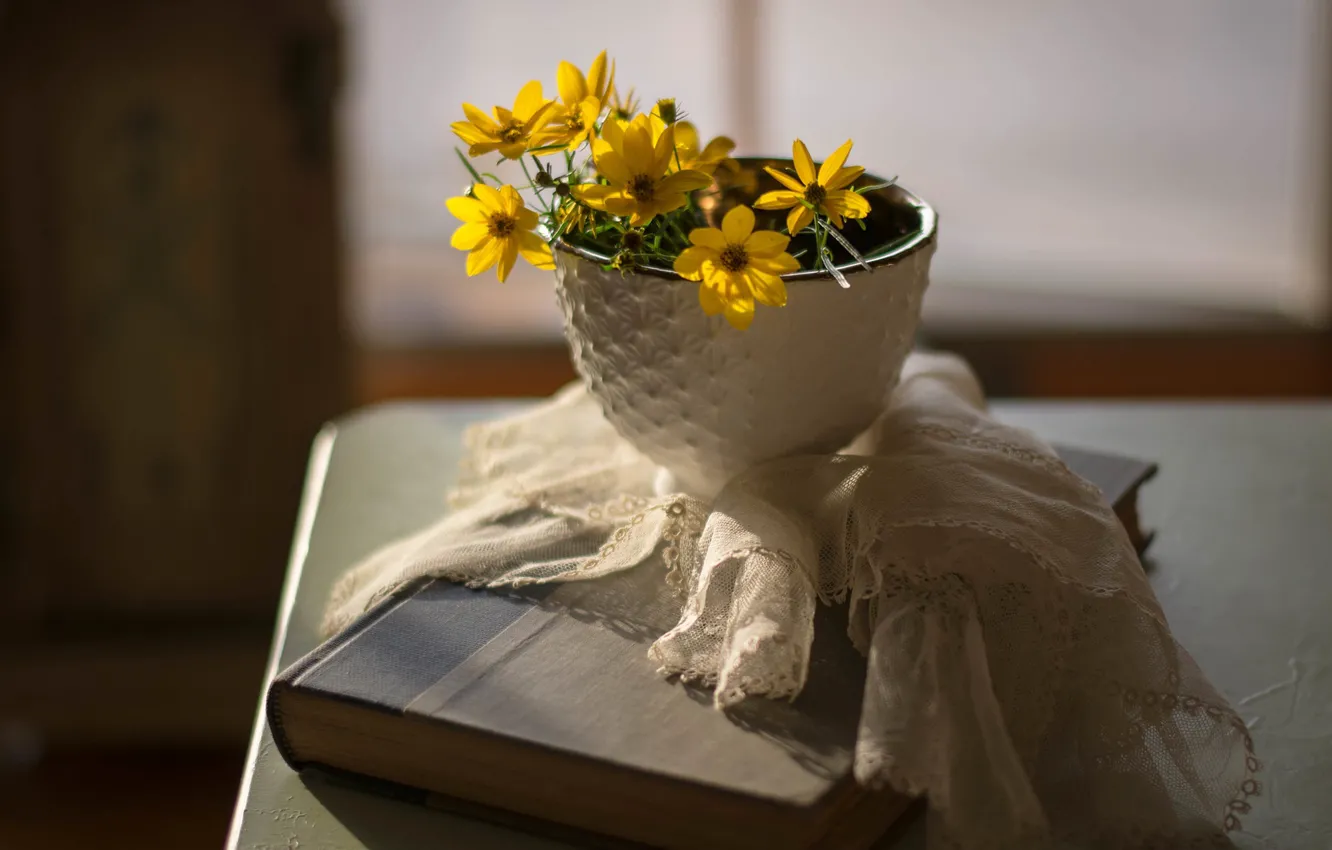 Photo wallpaper flowers, table, Cup, book