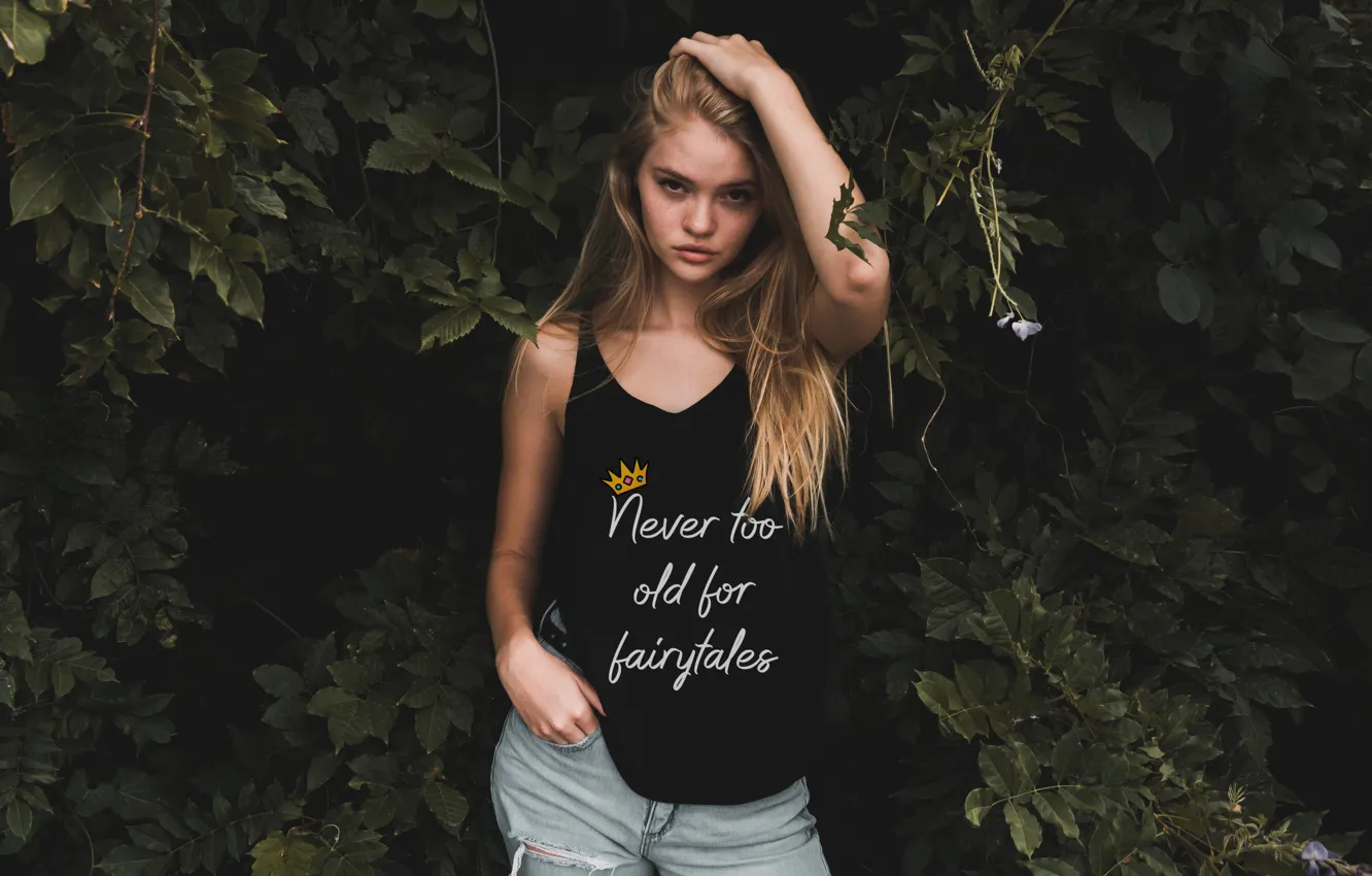 Photo wallpaper girl, green, summer, street, women, girl on the nature