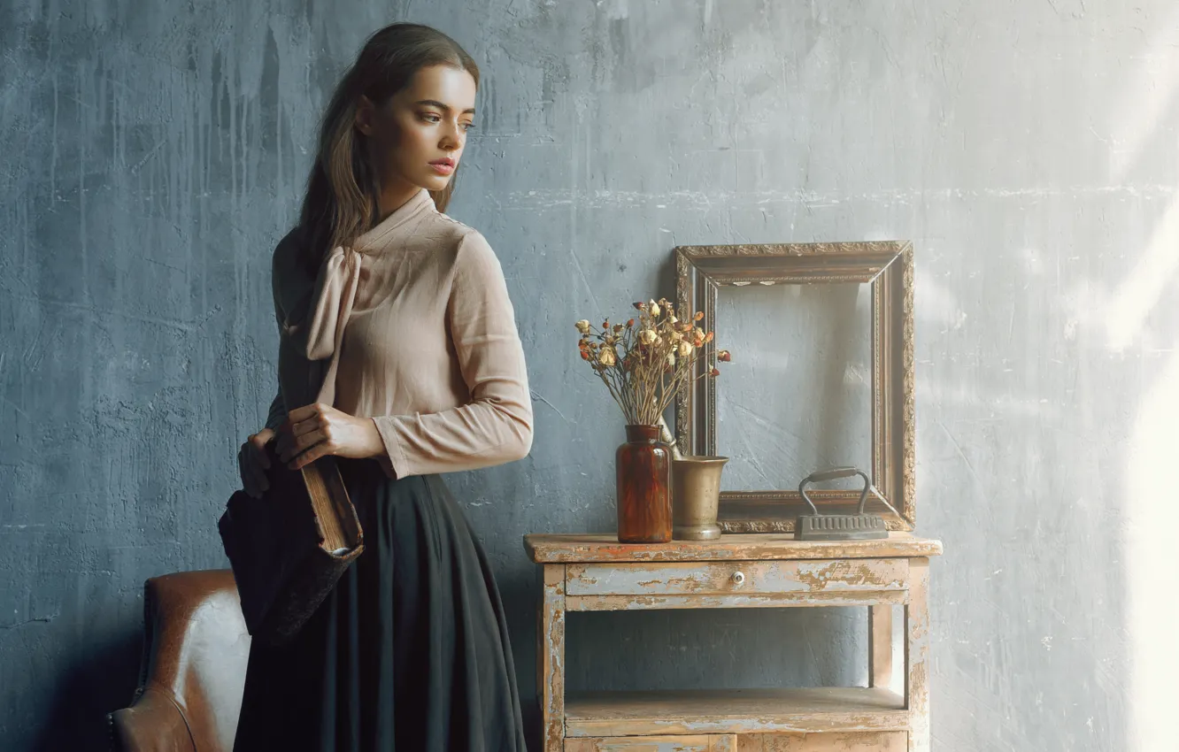Photo wallpaper girl, pose, mood, frame, book, iron, Lydia Samodurova, Natalia Yankelevich