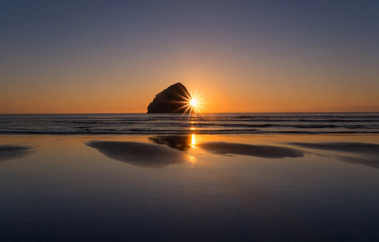 Photo wallpaper sea, the sky, the sun, sunset, rocks, shore, tide, Oregon