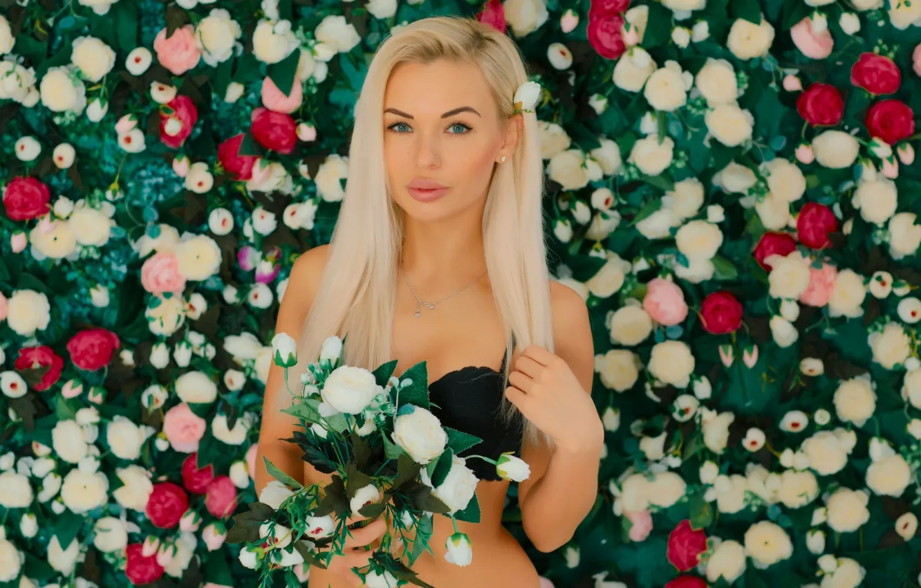 Photo wallpaper girl, flowers, face, roses, blonde, long hair, Grigory Pozdnyakov