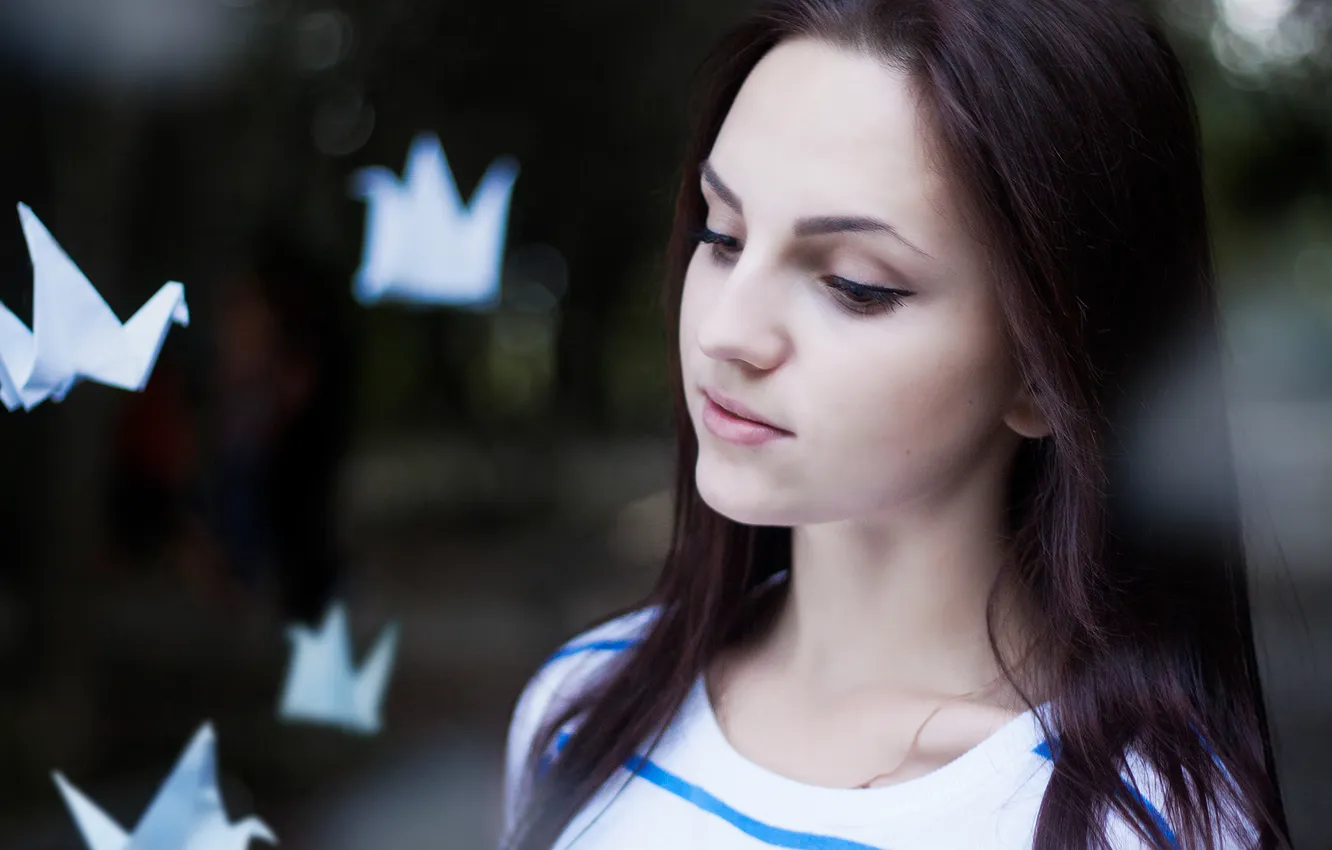 Photo wallpaper girl, brown hair, origami