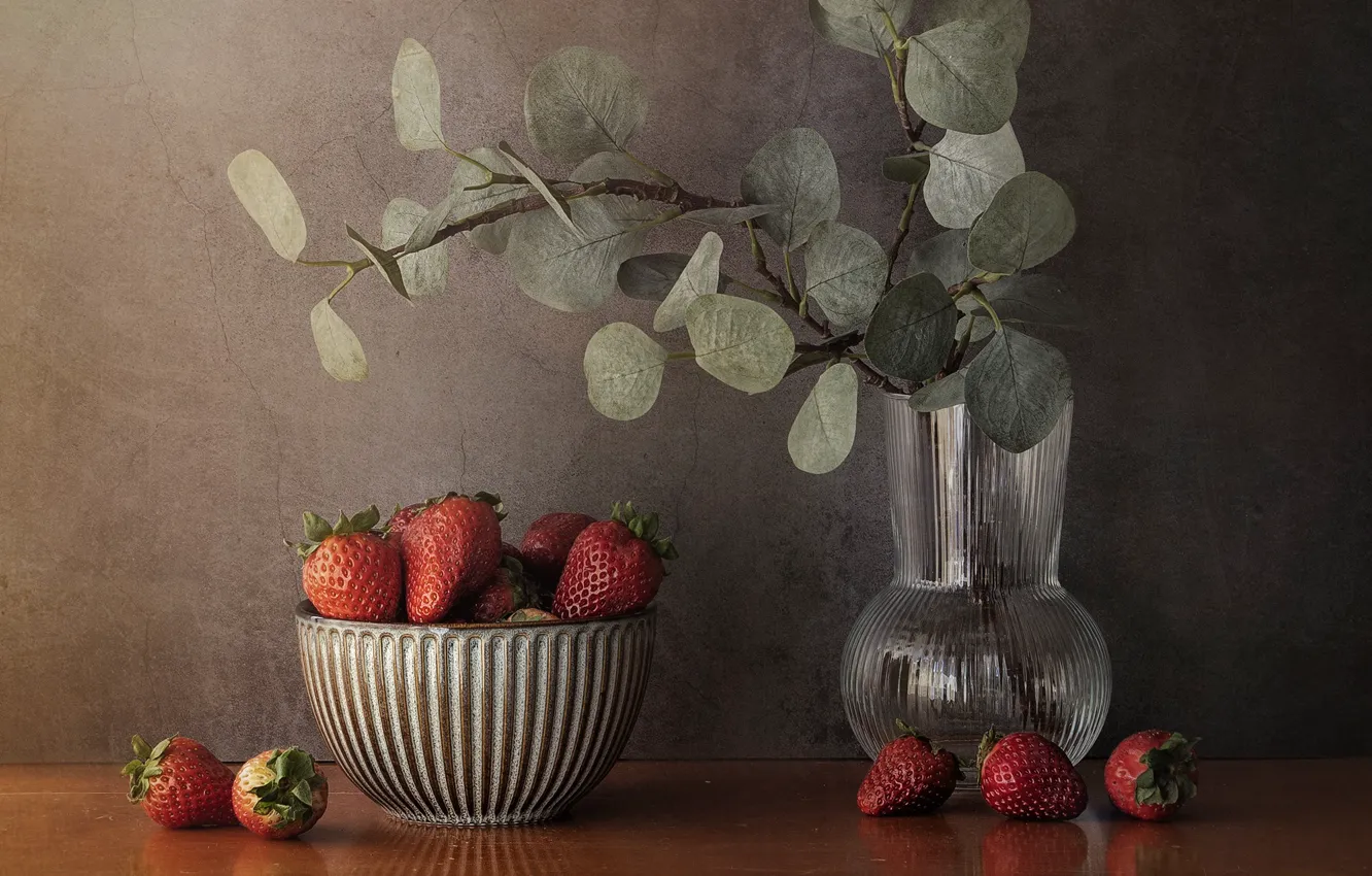 Photo wallpaper leaves, branches, table, bouquet, strawberry, vase, bowl, still life