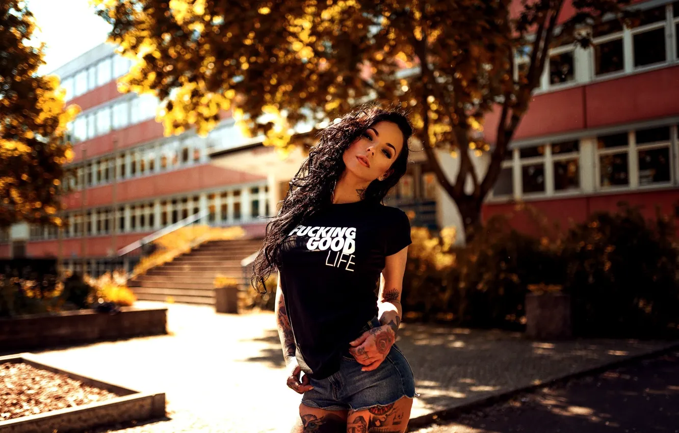 Photo wallpaper autumn, the sun, trees, sexy, pose, shorts, building, makeup