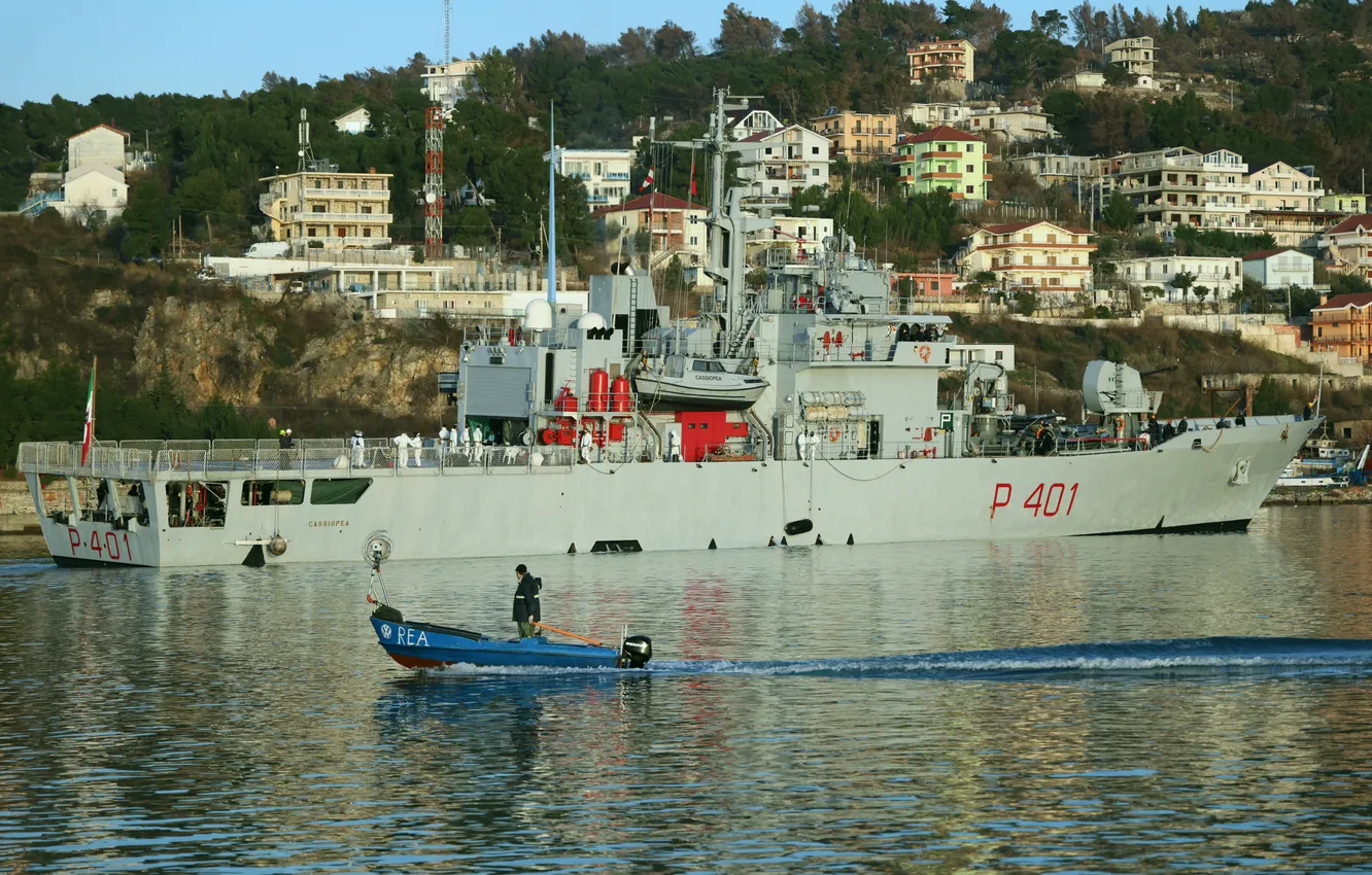 Photo wallpaper patrol ship, The Italian Navy, Cassiopea, P 401