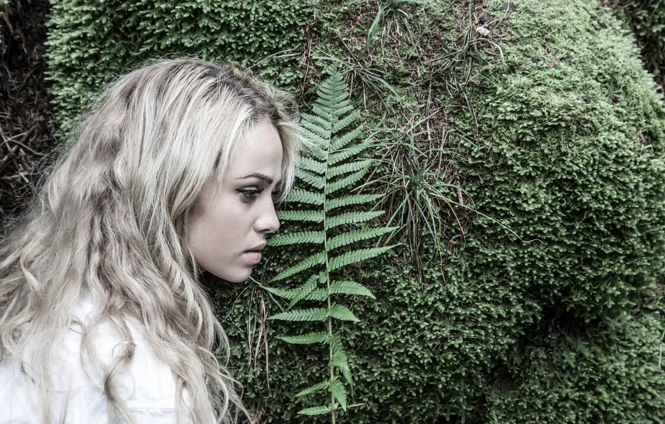 Photo wallpaper leaves, face, hair, fern