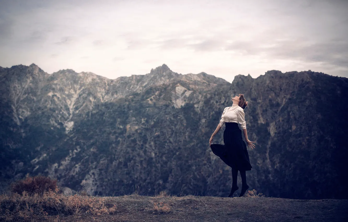 Photo wallpaper girl, mountains, dance