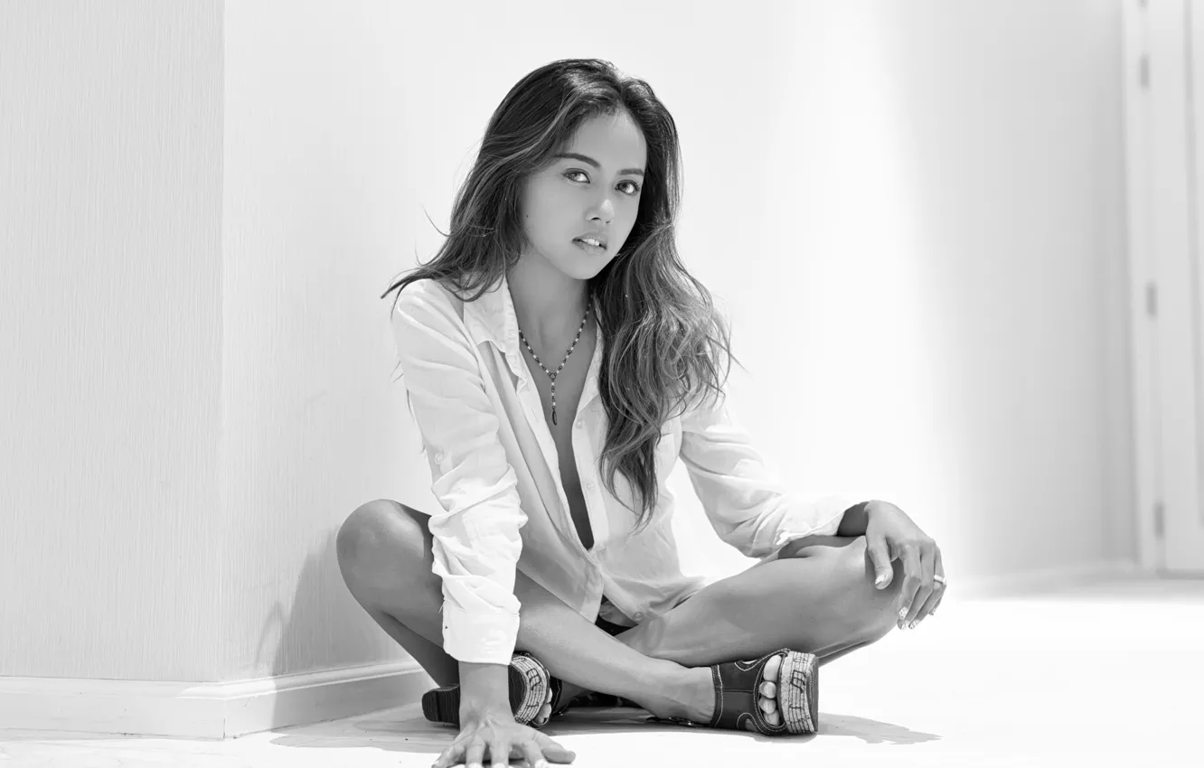 Photo wallpaper summer, girl, face, hair, lips, shirt, sitting, cutie