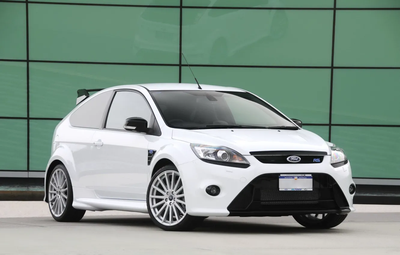 Photo wallpaper green, wall, white, ford, focus