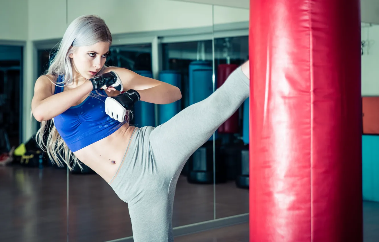 Photo wallpaper pose, figure, Boxing, gloves, pear, press, boxing, training