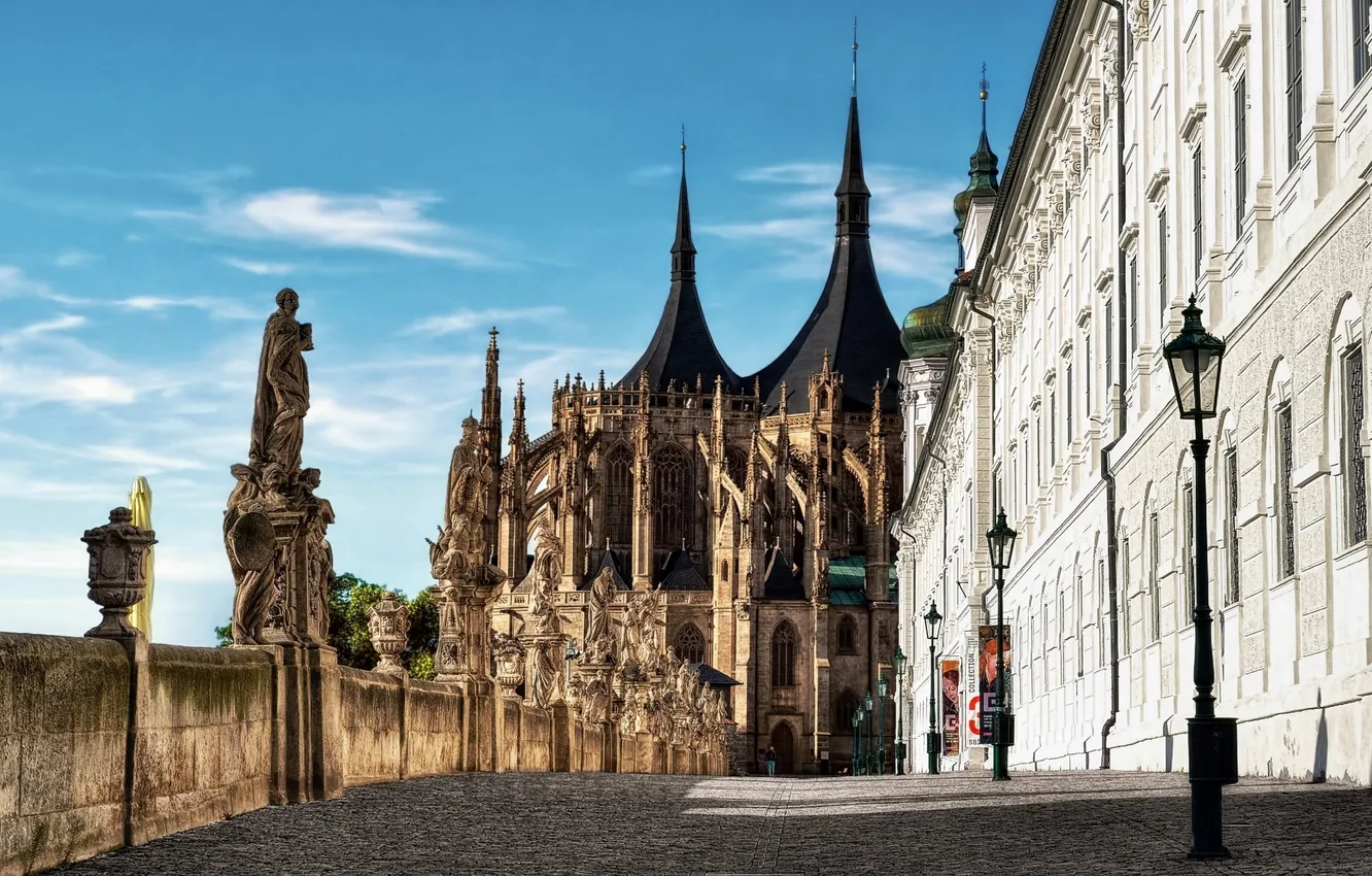 Photo wallpaper road, bridge, the city, pavers, Czech Republic, lights, sculpture, Czech Republic