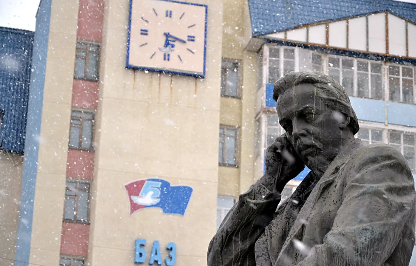 Photo wallpaper radio, monument, Krasnoturinsk., Popov