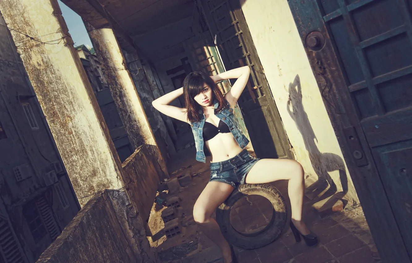 Photo wallpaper girl, shorts, Asian