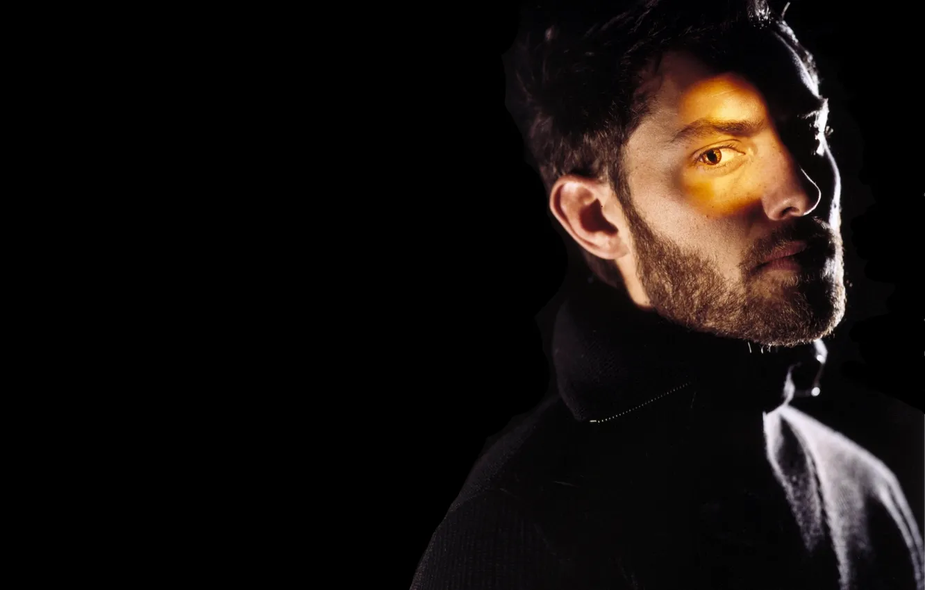 Photo wallpaper look, face, darkness, actor, male, beard, Jude Law, Jude Law