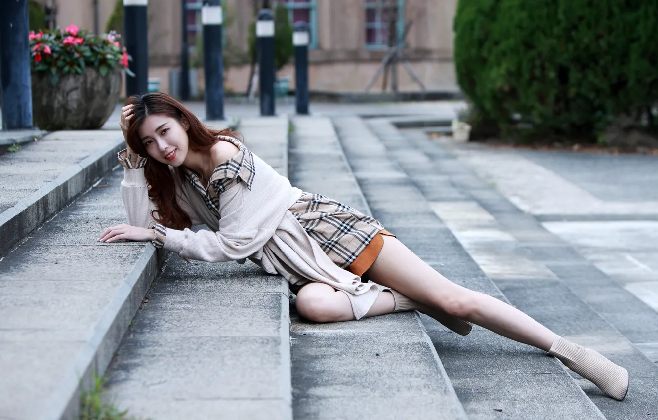 Photo wallpaper look, pose, model, portrait, makeup, hairstyle, stage, shirt