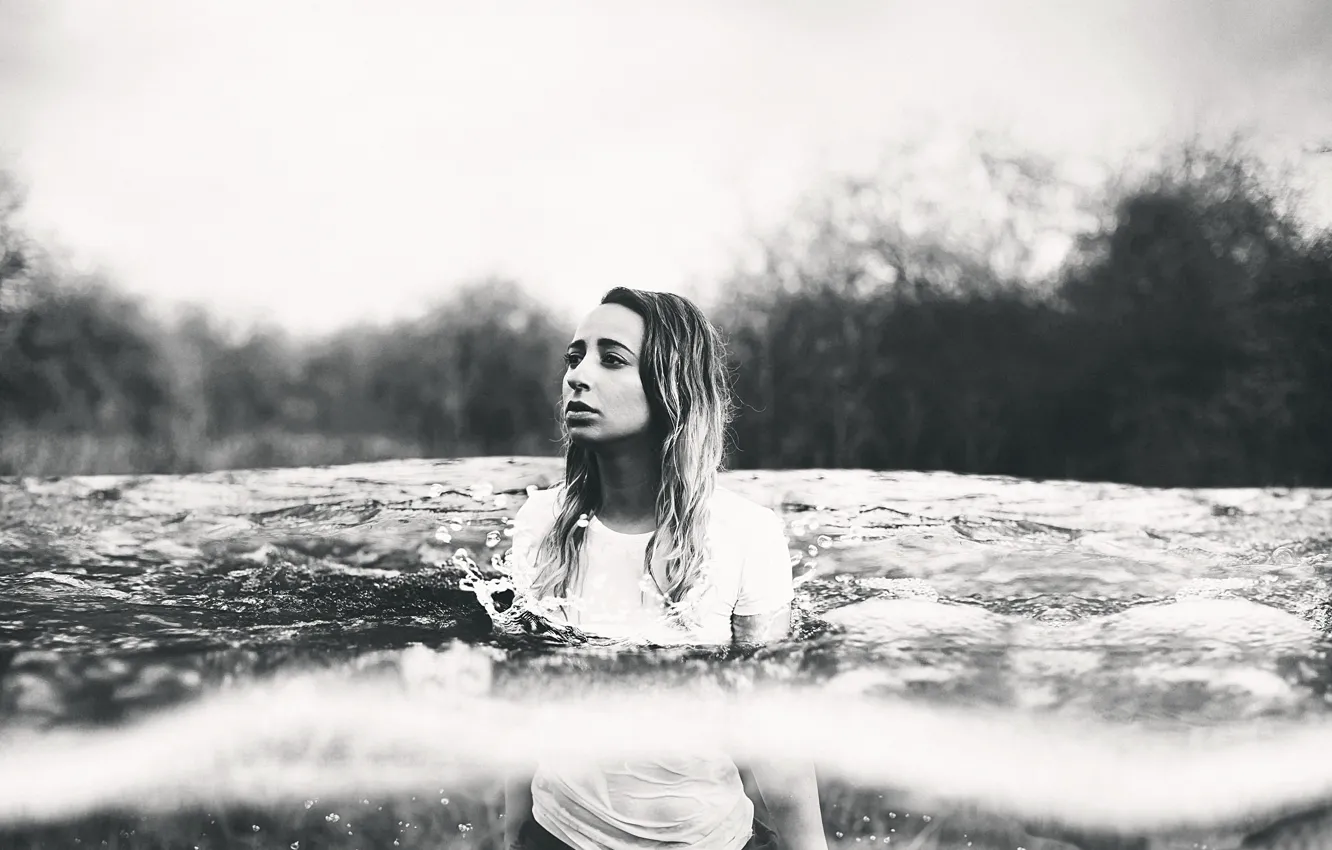 Photo wallpaper water, girl, fish, Amy Spanos