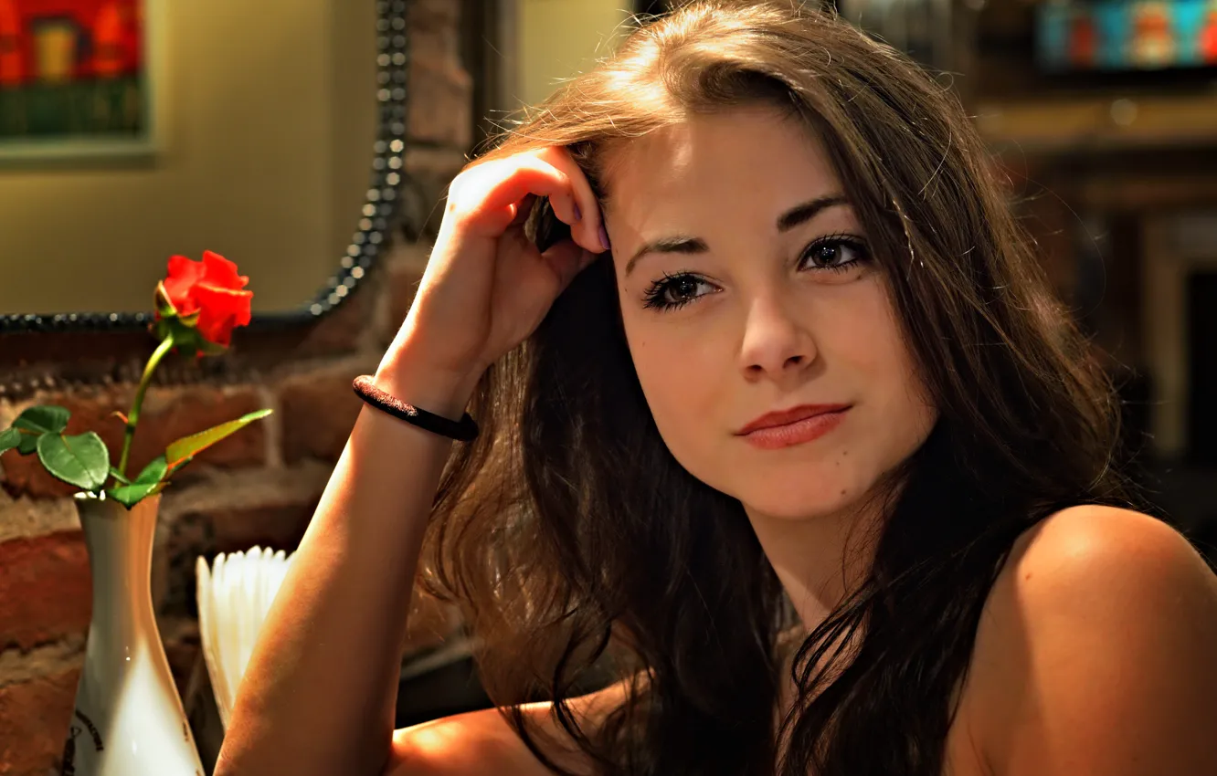 Photo wallpaper look, portrait, brown-eyed, Dana Gerhardt