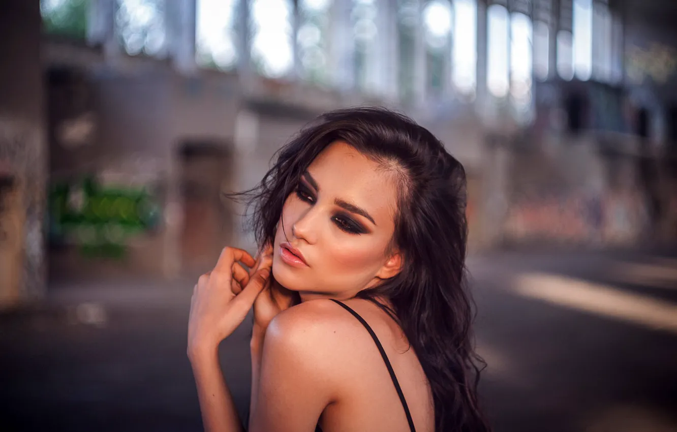 Photo wallpaper pose, model, portrait, makeup, brunette, hairstyle, beauty, bokeh