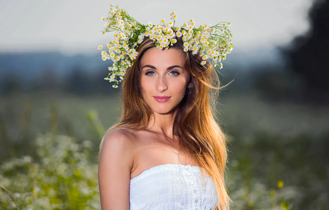 Photo wallpaper eyes, look, girl, face, sweetheart, model, chamomile, brunette