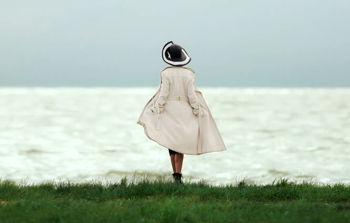 Photo wallpaper girl, hat, horizon, coat