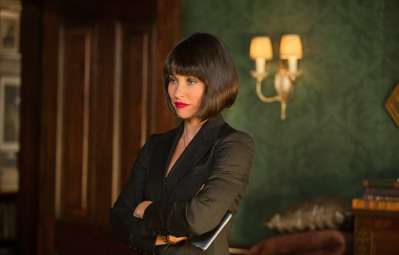 Photo wallpaper green, wallpaper, red, girl, Action, house, fantasy, Evangeline Lilly