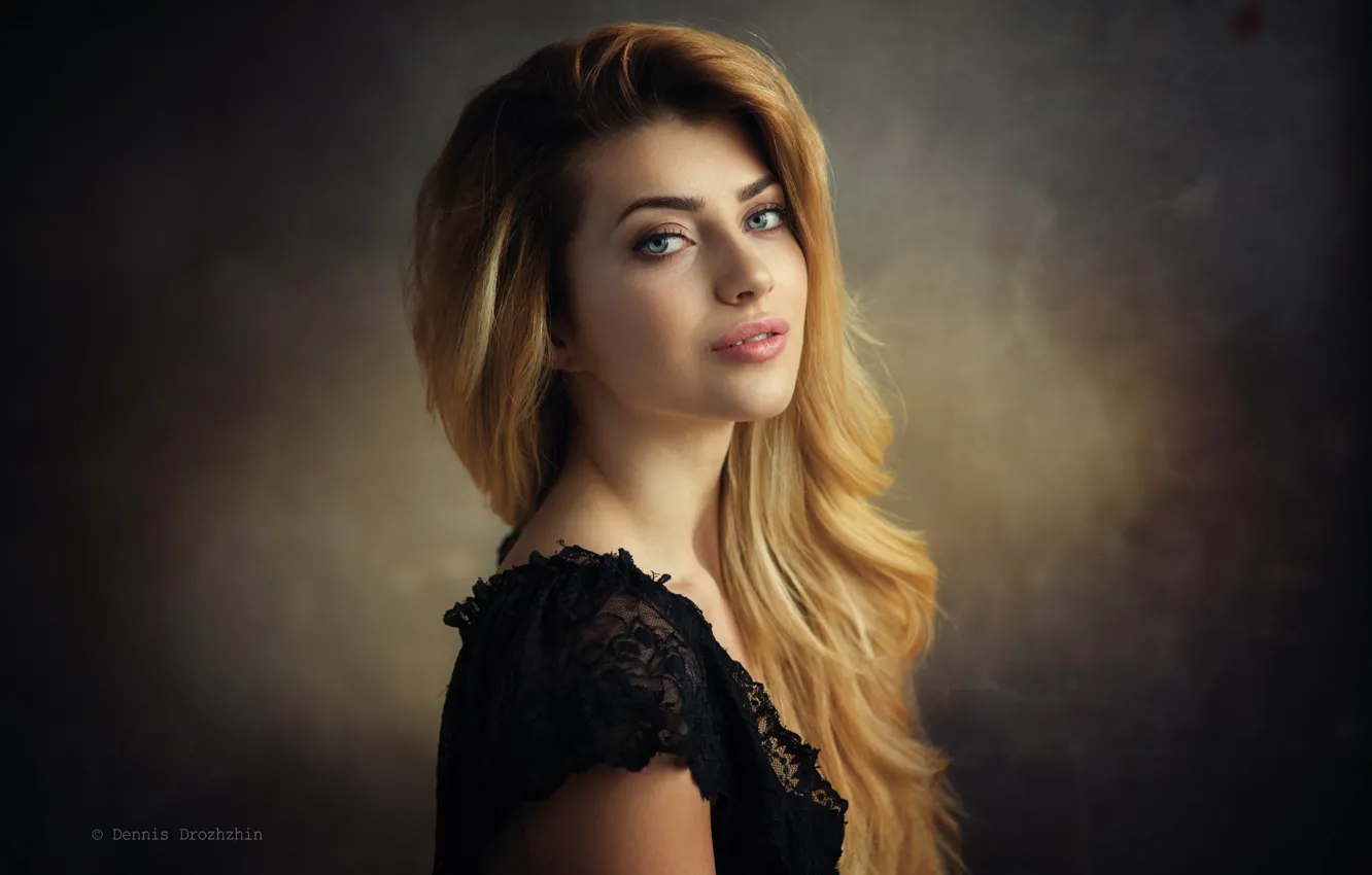 Photo wallpaper look, background, model, portrait, makeup, hairstyle, beauty, in black