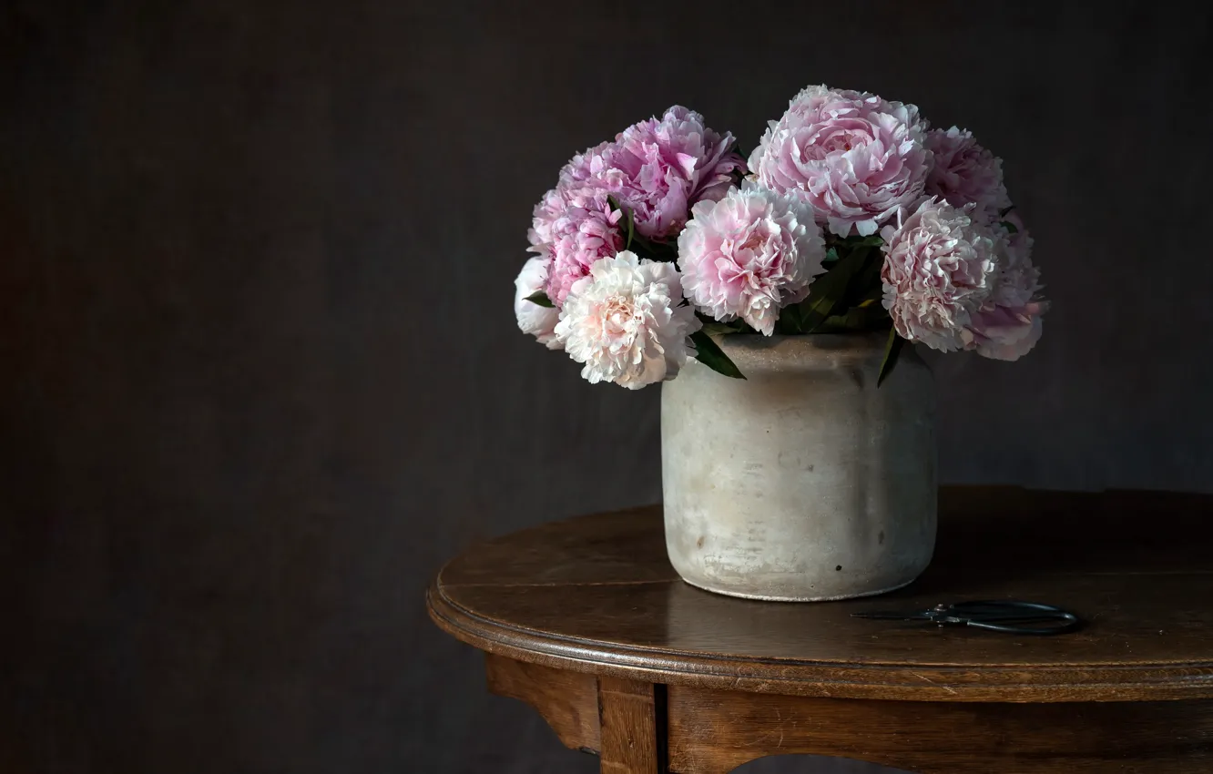 Photo wallpaper flowers, table, pot