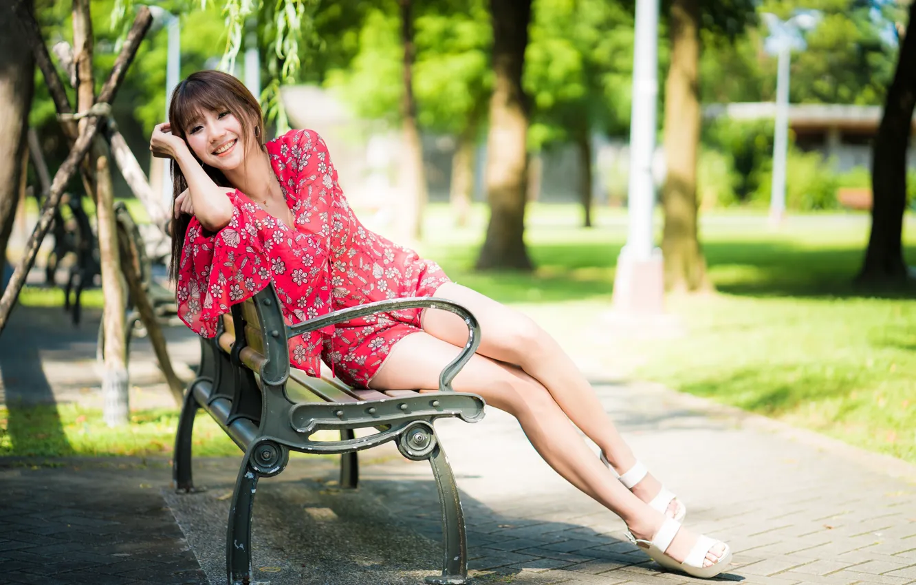 Photo wallpaper girl, smile, Park, legs, Asian, cutie, bench, veselushka