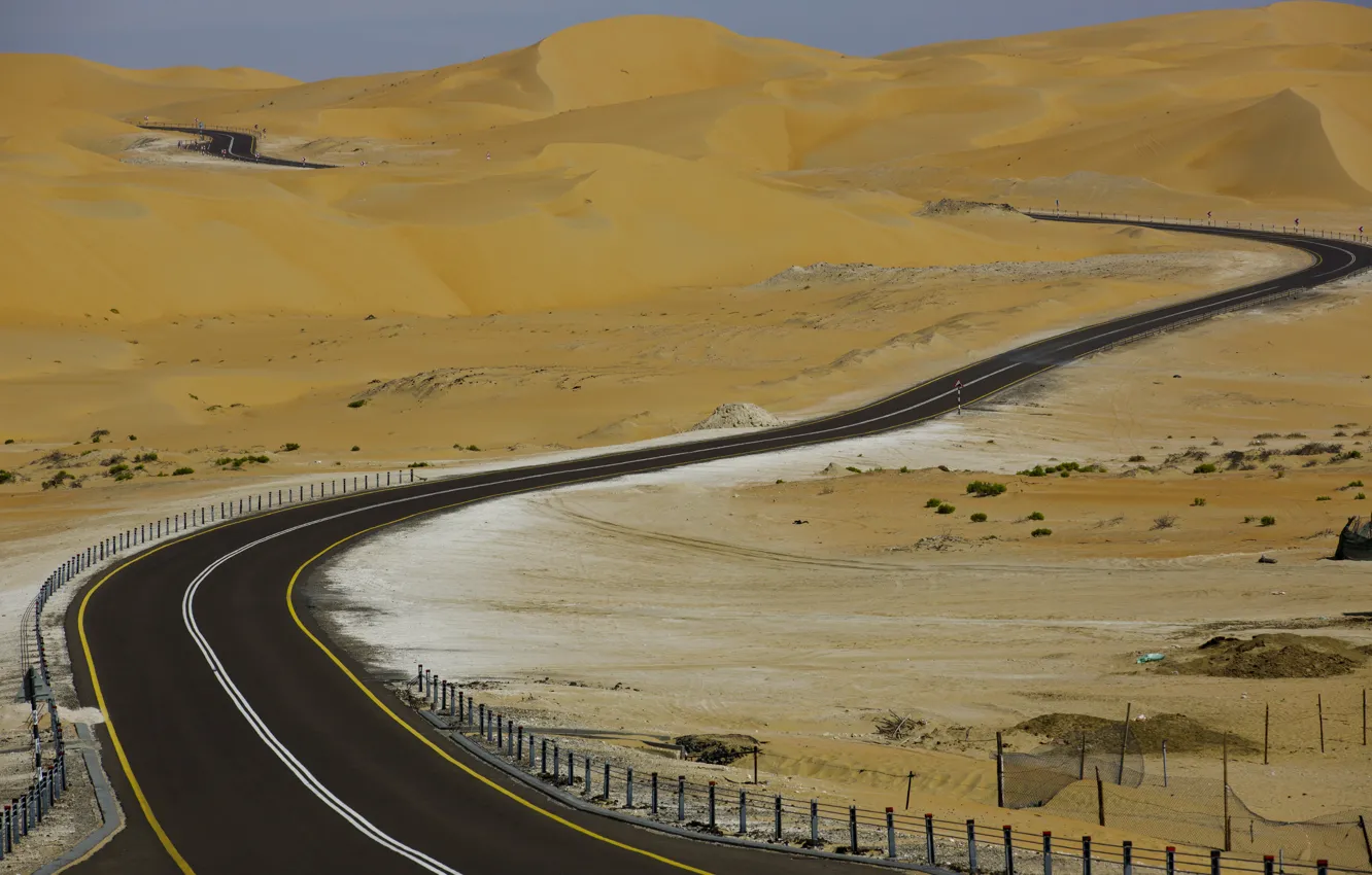 Photo wallpaper road, asphalt, desert, road, desert, Abu Dhabi, UAE, Abu Dhabi