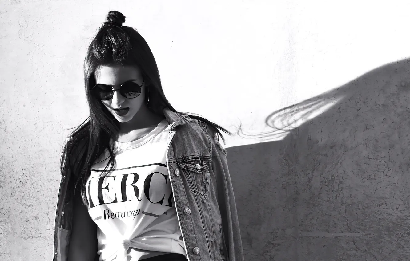 Photo wallpaper look, pose, model, makeup, actress, brunette, glasses, black and white