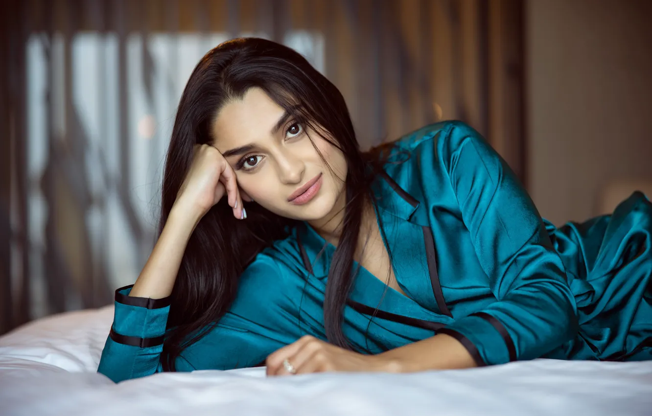 Photo wallpaper girl, hot, sexy, eyes, smile, beautiful, figure, model