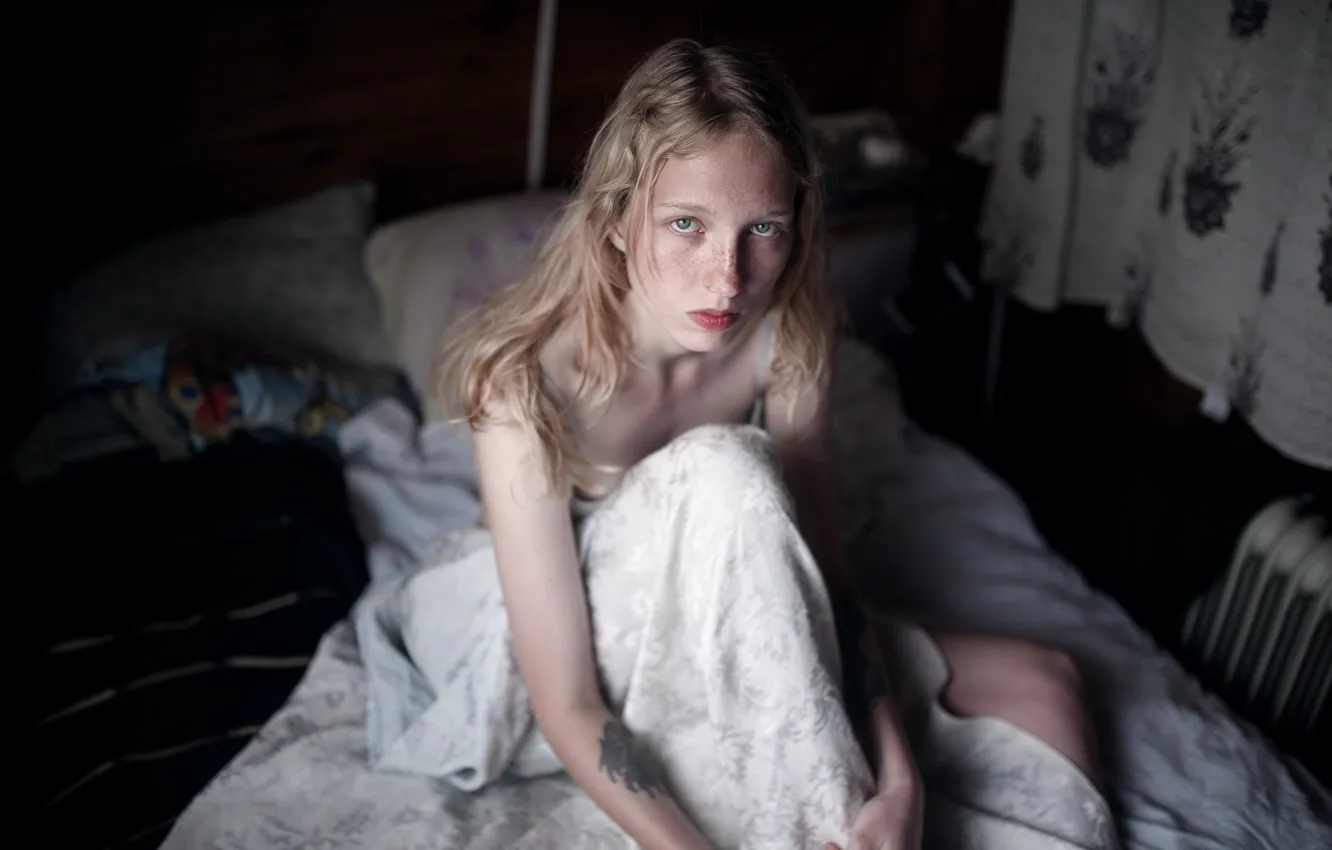 Photo wallpaper girl, freckles, Hell, Artur Bashirov