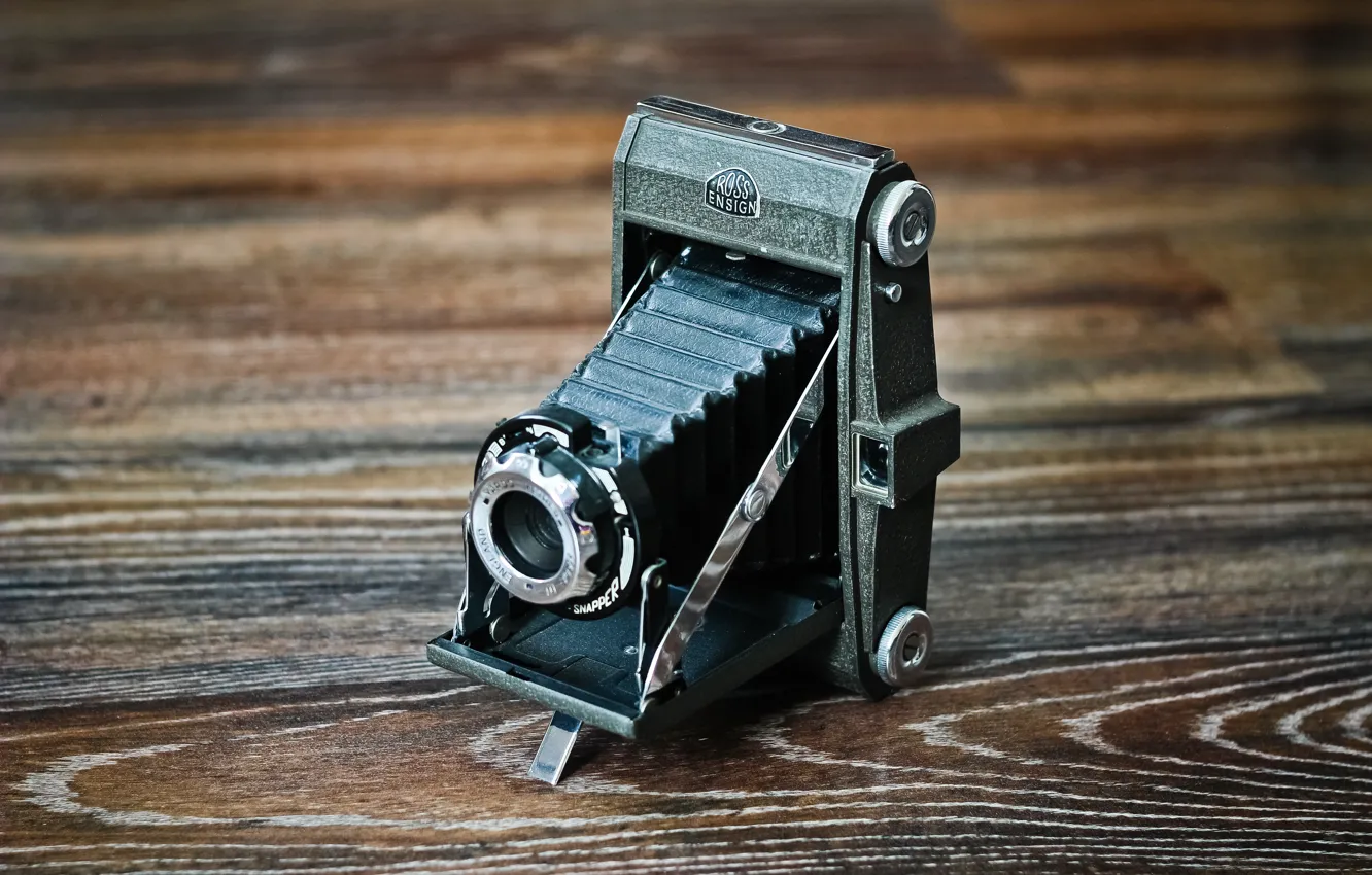 Photo wallpaper camera, England, Ross Ensign