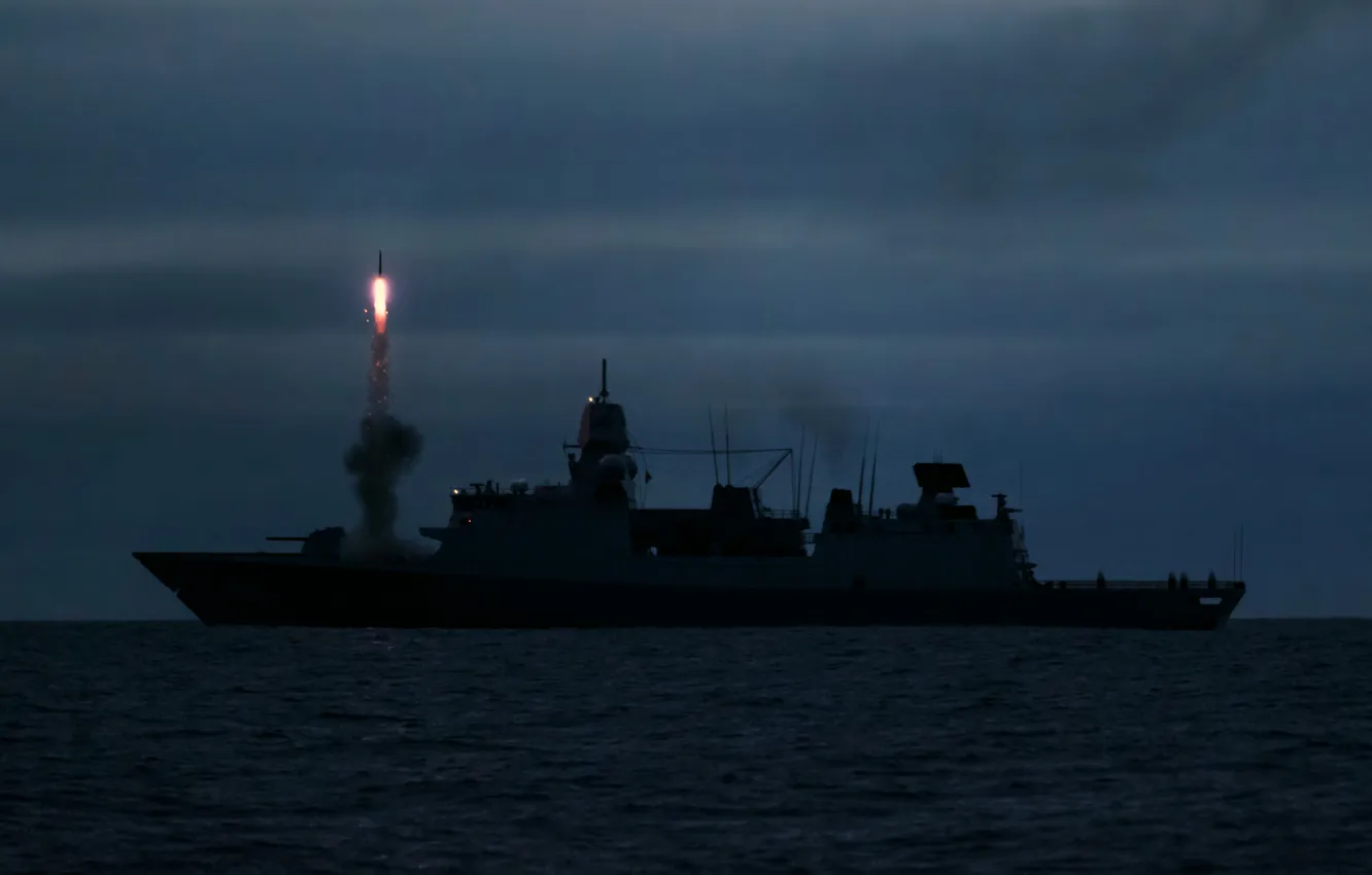 Photo wallpaper HNLMS Tromp, frigate, Netherlands, night, shooting