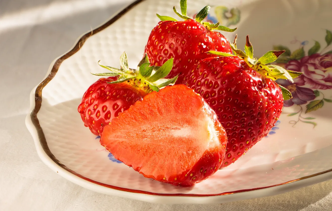 Photo wallpaper berries, strawberry, strawberry