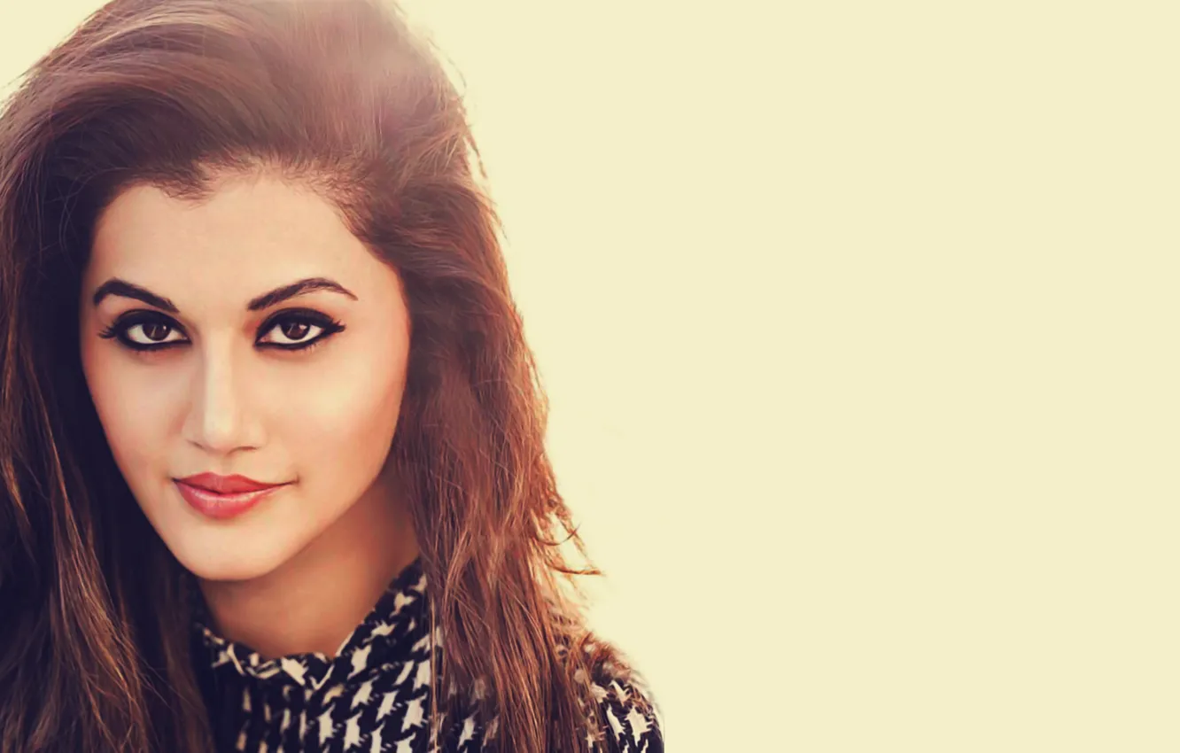 Photo wallpaper sexy, lips, face, cute, indian, actress, bollywood, Tapset Boiler