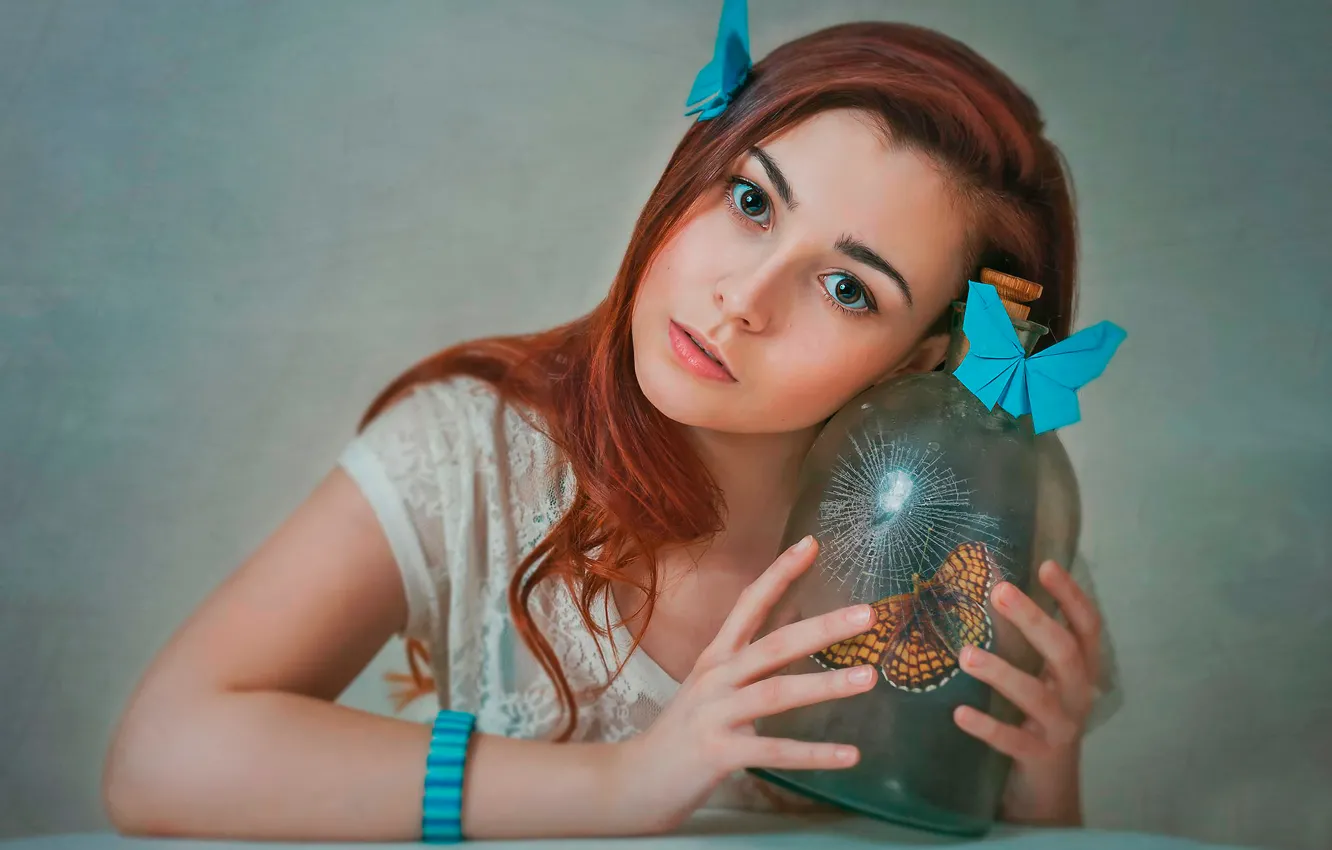 Photo wallpaper cracked, butterfly, portrait, Bank, Dreams, red-haired girl