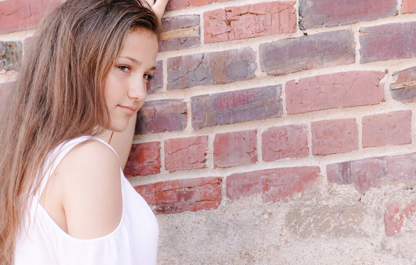Photo wallpaper girl, face, wall