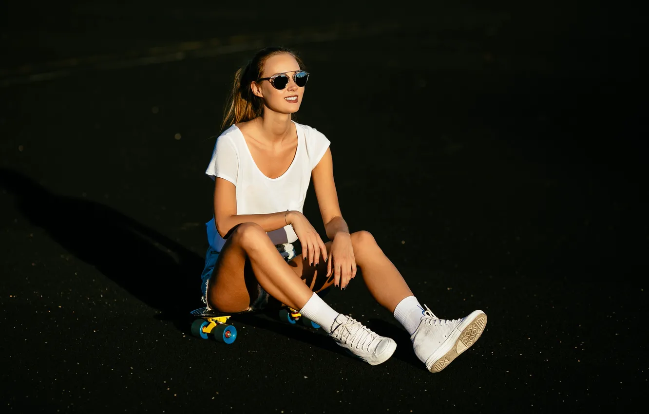 Photo wallpaper shorts, long hair, legs, woman, young, beautiful, model, Denim