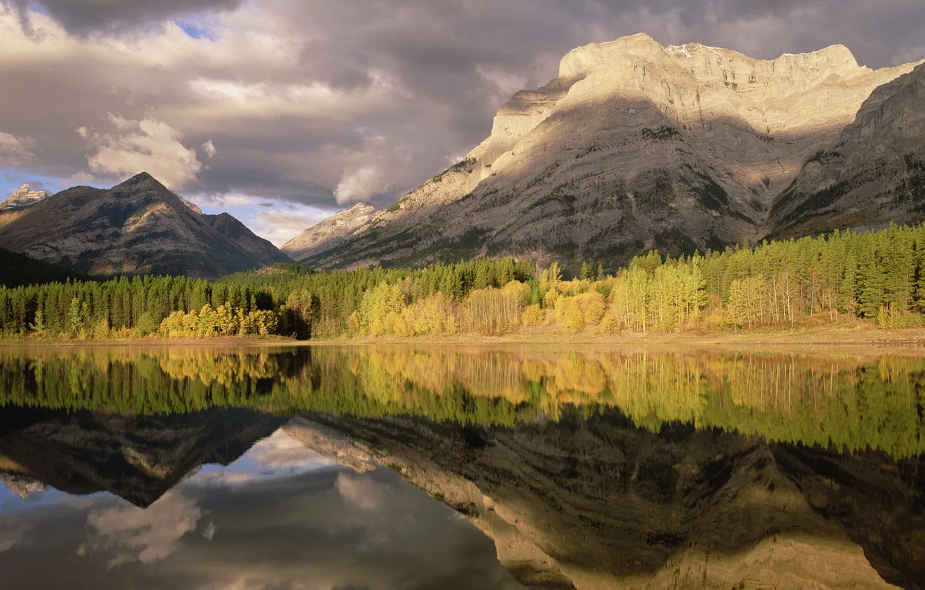 Photo wallpaper autumn, forest, water, trees, mountains, lake, reflection, sunlight
