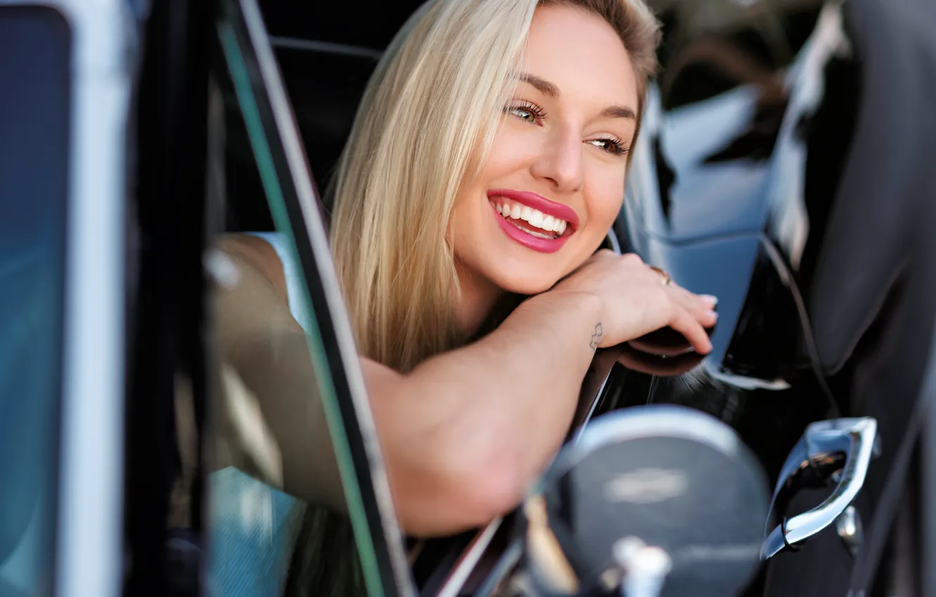 Photo wallpaper pose, model, portrait, hands, makeup, hairstyle, blonde, car