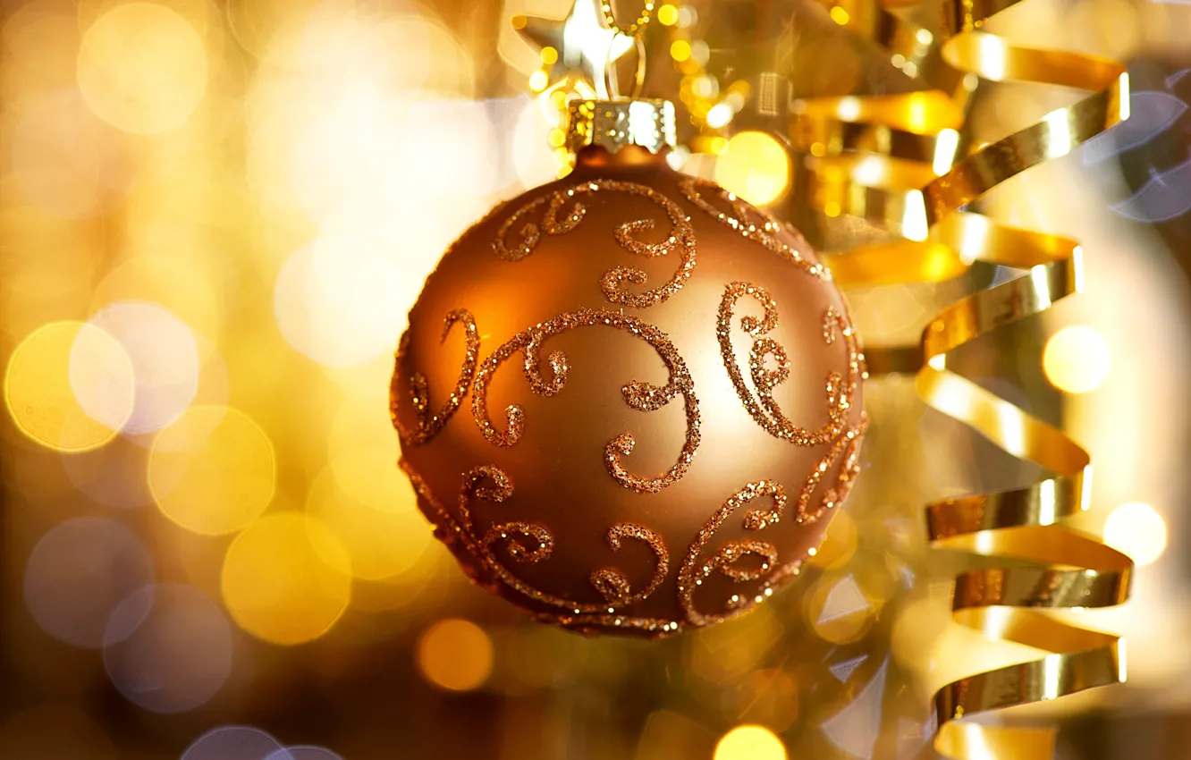 Photo wallpaper berries, gold, balls, toy, new year