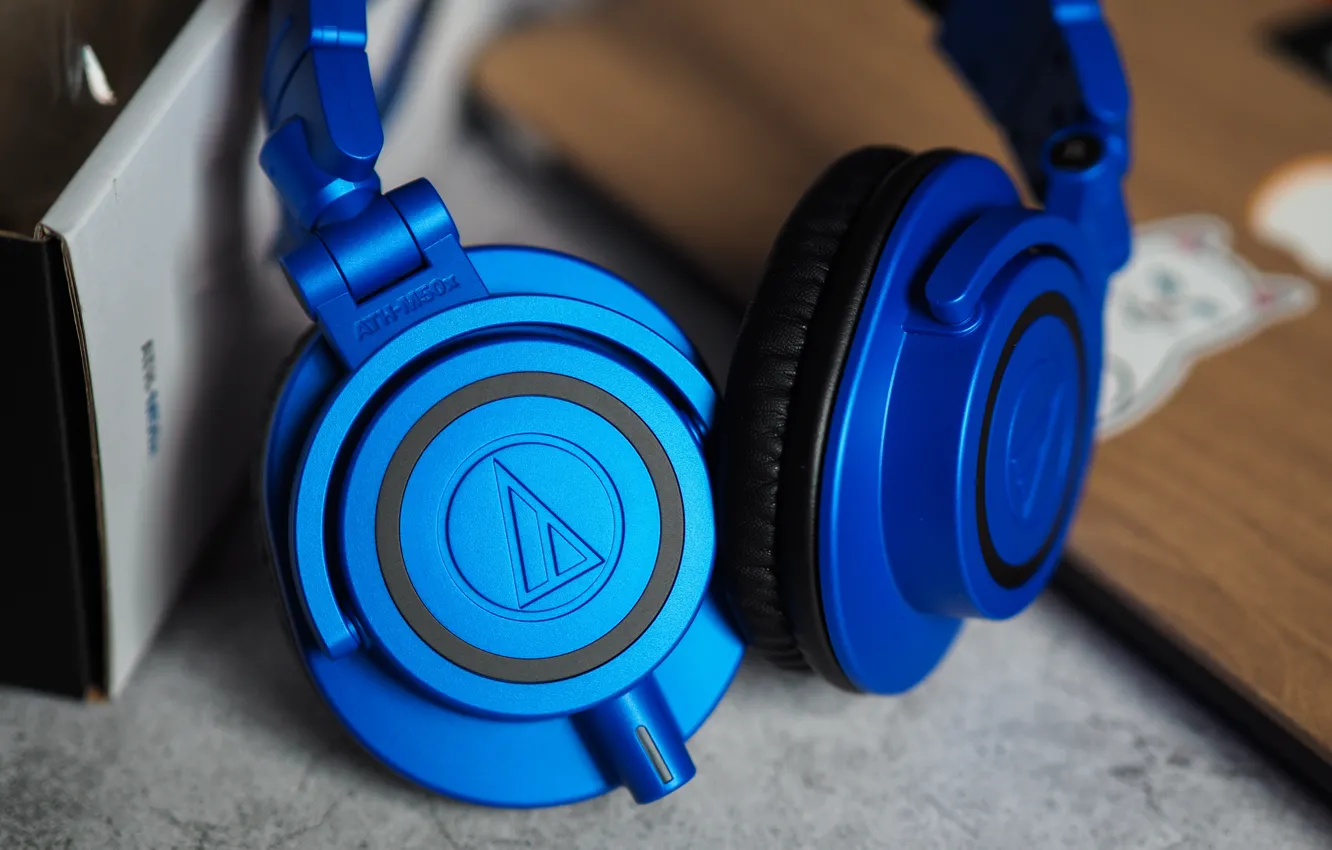 Photo wallpaper macro, blue, headphones, ATH-M50xBB